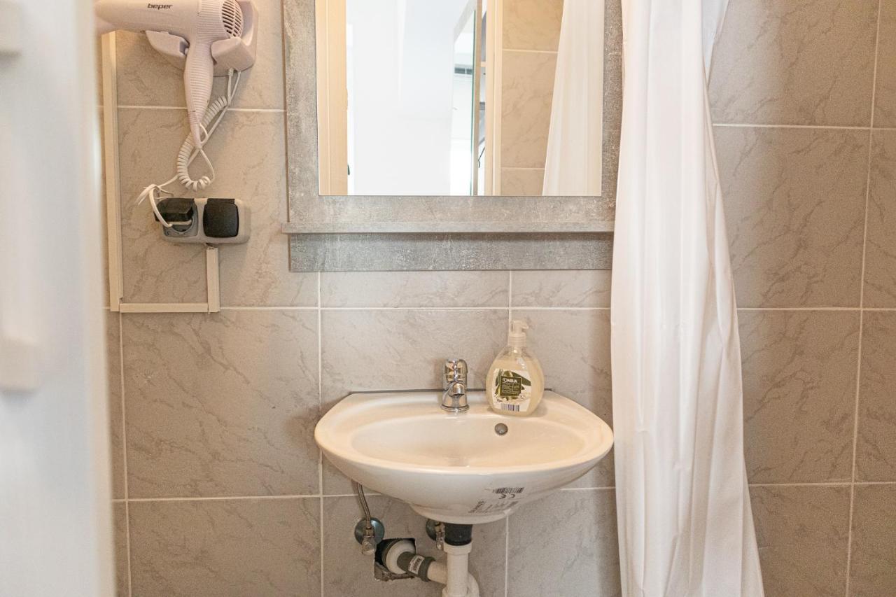 3 Standard Rooms Near Hauptbahnhof Viena Exterior foto