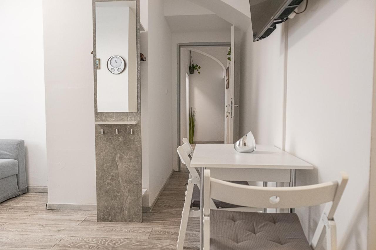 3 Standard Rooms Near Hauptbahnhof Viena Exterior foto